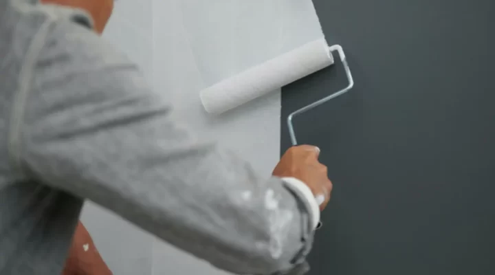 what-are-the-best-paint-colors-to-brighten-a-dark-room